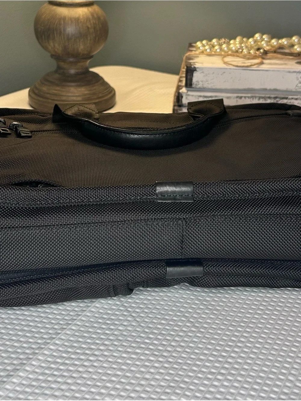 TUMI Alpha 26120DH Small Screen Expandable Brief | Black